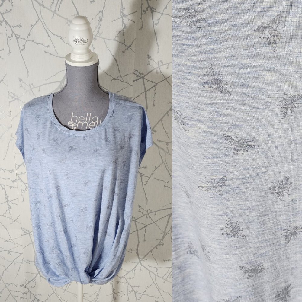 Jane & Delancey Blue Bees Printed Twisted Front Tee